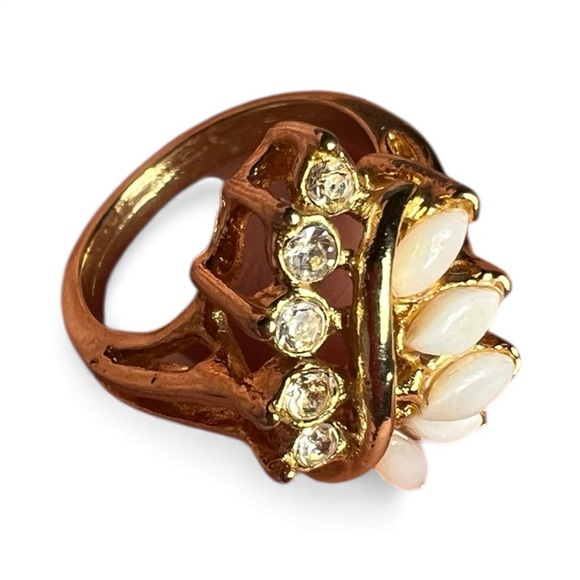 Vintage Gold Floral Statement Ring White Marquise Petals & Crystal Accents - Picture 2 of 6